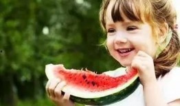 哈尼哈尼吃瓜,哈尼哈尼的夏日吃瓜日记