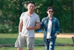 十对夫妻吃瓜,揭秘婚姻背后的甜蜜与苦涩