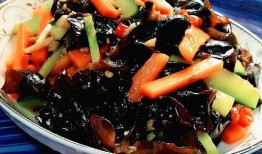 吃蓝瓜可以吃木耳吗,健康搭配的美食探索