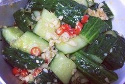 生瓜怎么凉拌吃,凉拌生瓜的简单美味制作方法