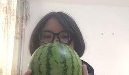 大人吃冰瓜视频,大人吃冰瓜视频走红网络