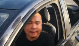 警察查车吃瓜,吃瓜群众围观一幕幕精彩瞬间