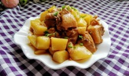 角瓜鸡肉土豆可以一起吃,营养均衡的美食搭配