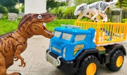 吃瓜水果恐龙玩偶