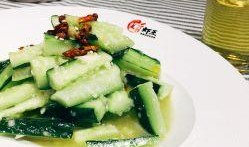 小角瓜可以凉拌吃吗,小角瓜凉拌新吃法