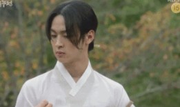 吃瓜寡妇,网络红人的崛起与争议